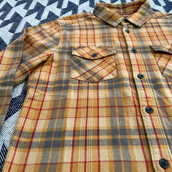 RVCA men’s flannel - Picture 3 of 7
